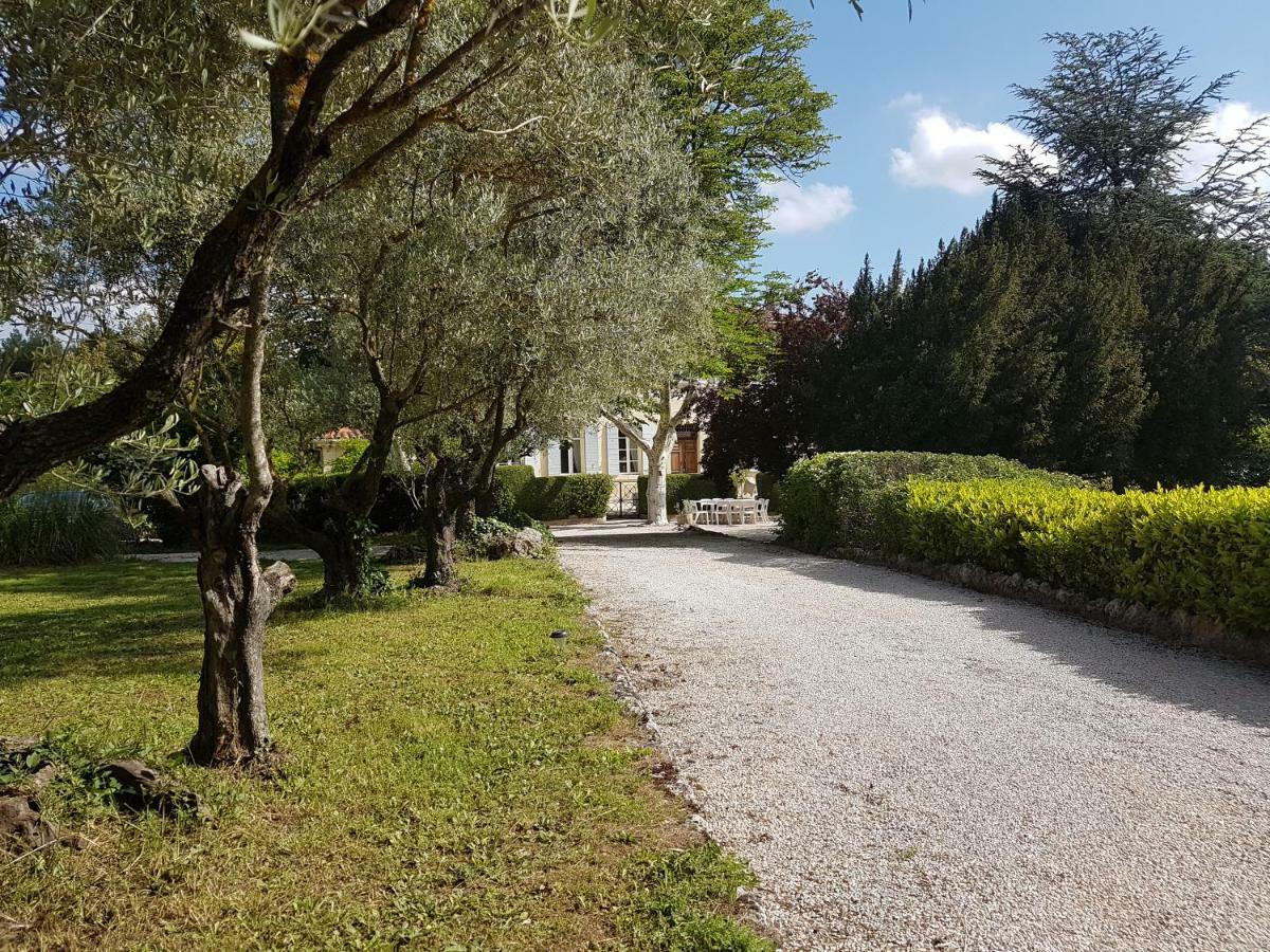 Bastide En Provence Apartment Auriol Exterior foto
